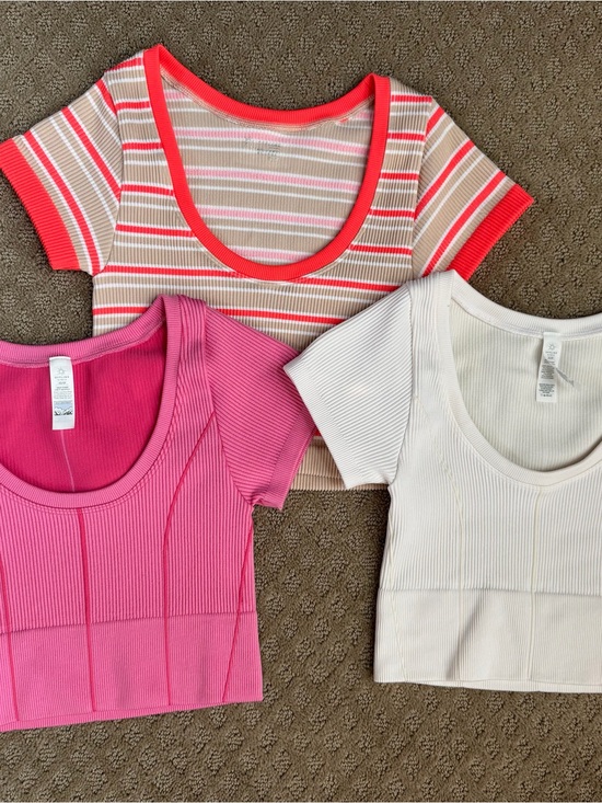 Offline Tops - Ribbed Scoop-Neck Crop Top - Pink, White, Multi-Stripe